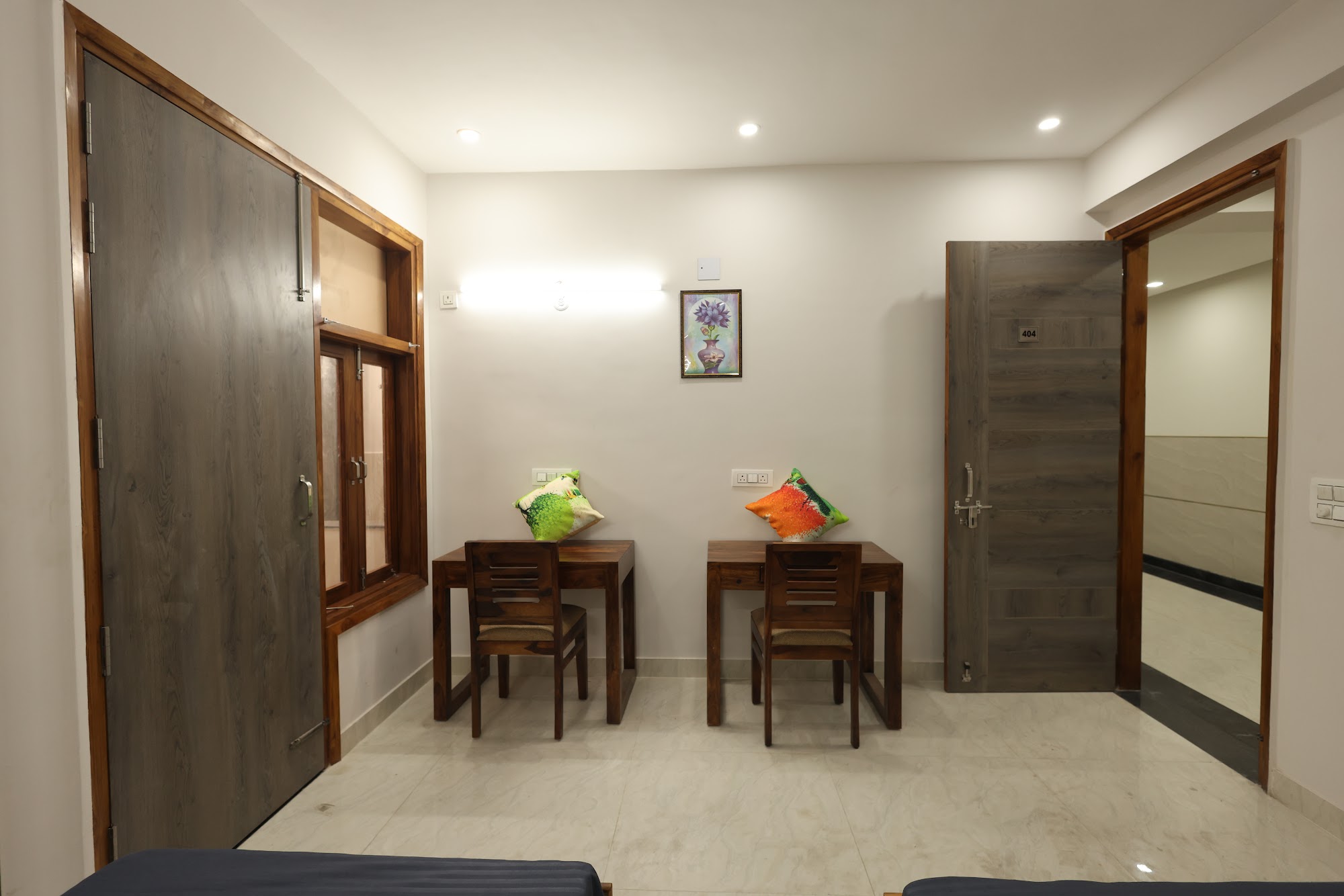 Tri-Homes F-31 — rooms